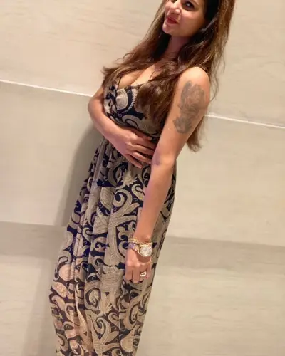 Daspur Escort