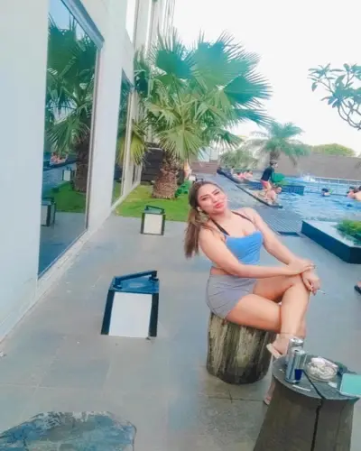 Escort Daspur